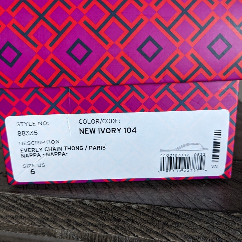NWB Tory Burch Sandals size 6